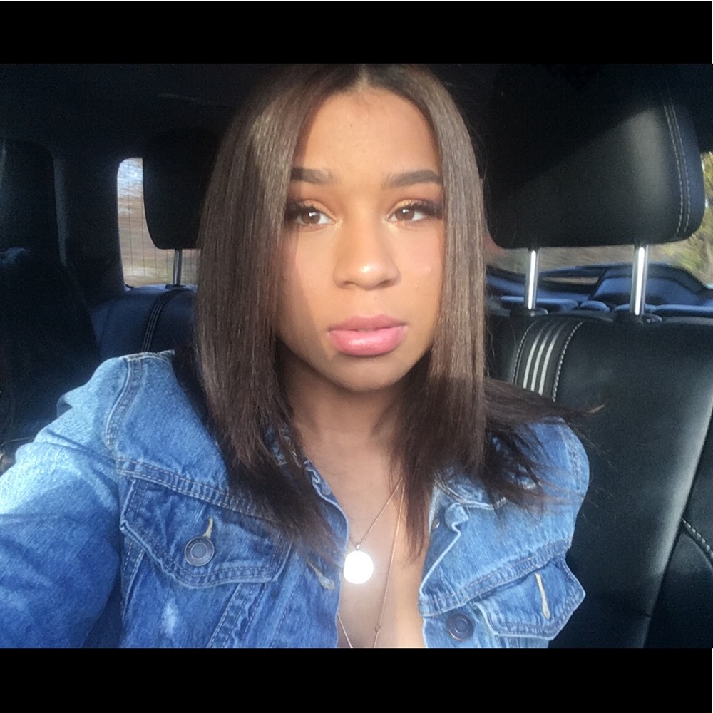 Meet your Posher, Gabby